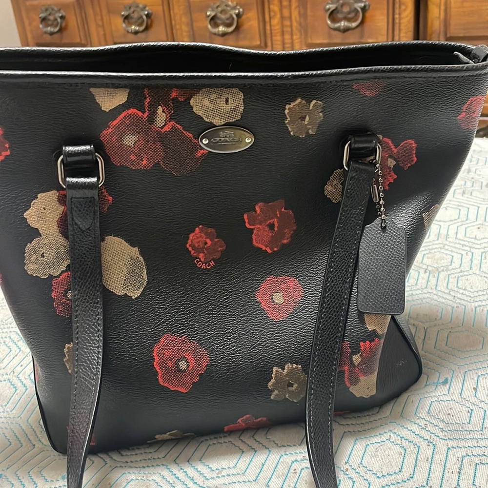 Pre-owned Coach purse